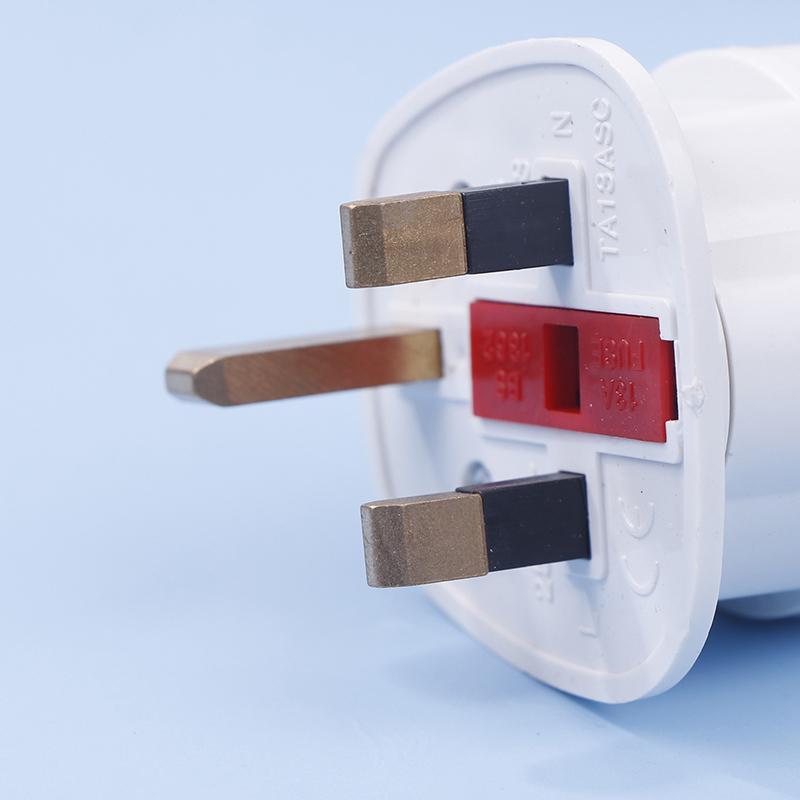 250V 13A Çok Fonksiyonlu Eu Avrupa - İngiltere Fiş Adaptörü 2 Pinli Güç Dönüştürücü Soket Seyahat Dubai Singapur Evrensel Adaptör