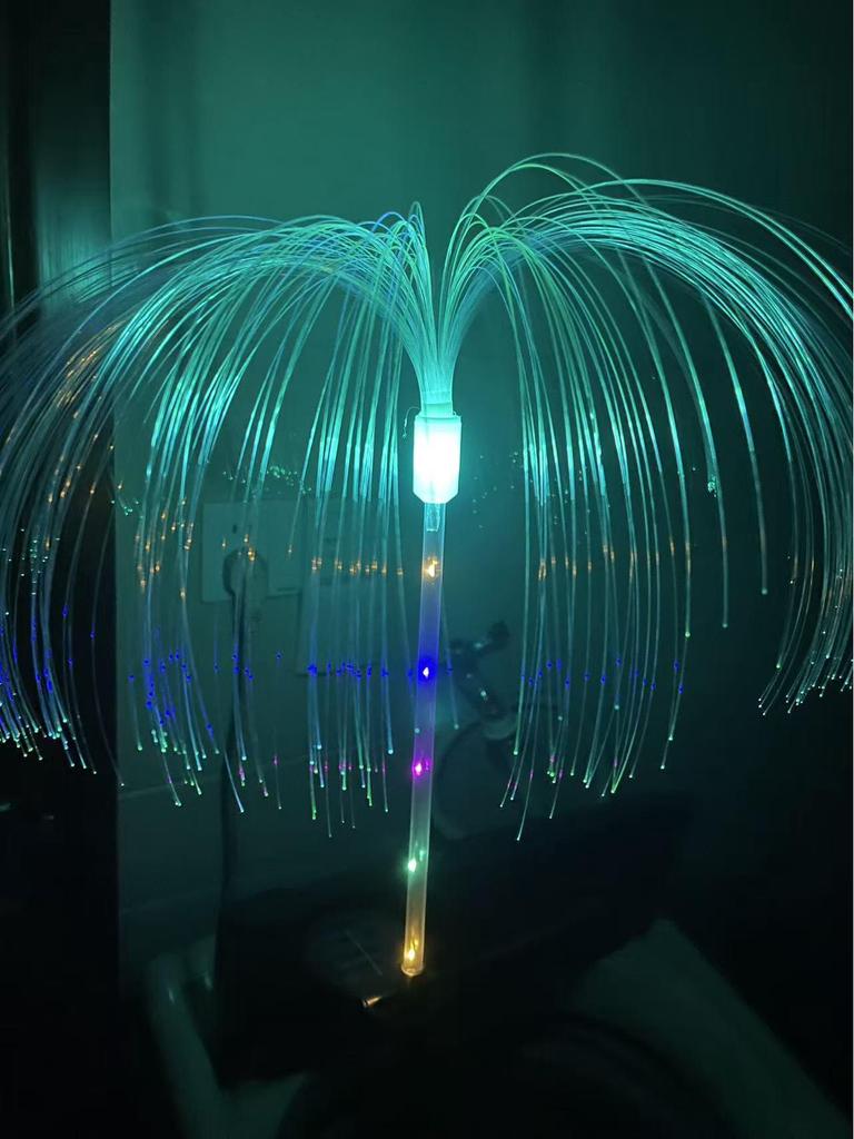 Color-Changing Solar-Powered Jellyfish Garden Lights for Outdoor Use