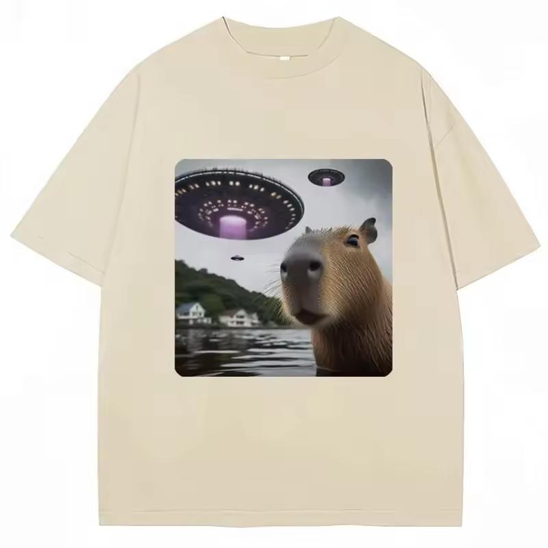 Funny Alien Selfie UFO Capybara Graphic T-Shirt Animal Lovers Men Women Tee Shirt Cozy Cotton Loose Casual T-shirts