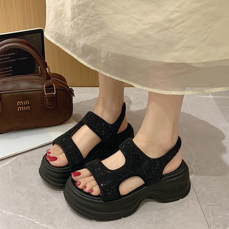 Fashion 2025 New Luxury Women's Fashionable and elegant Sandals Summer Versatile Beach Sandals Fashion Versatile Casual Shoes