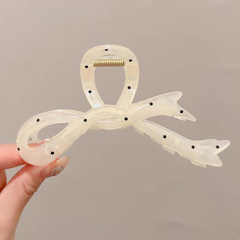 Großer französischer Retro-Klammer-Haarclip für elegante Damenfrisuren.