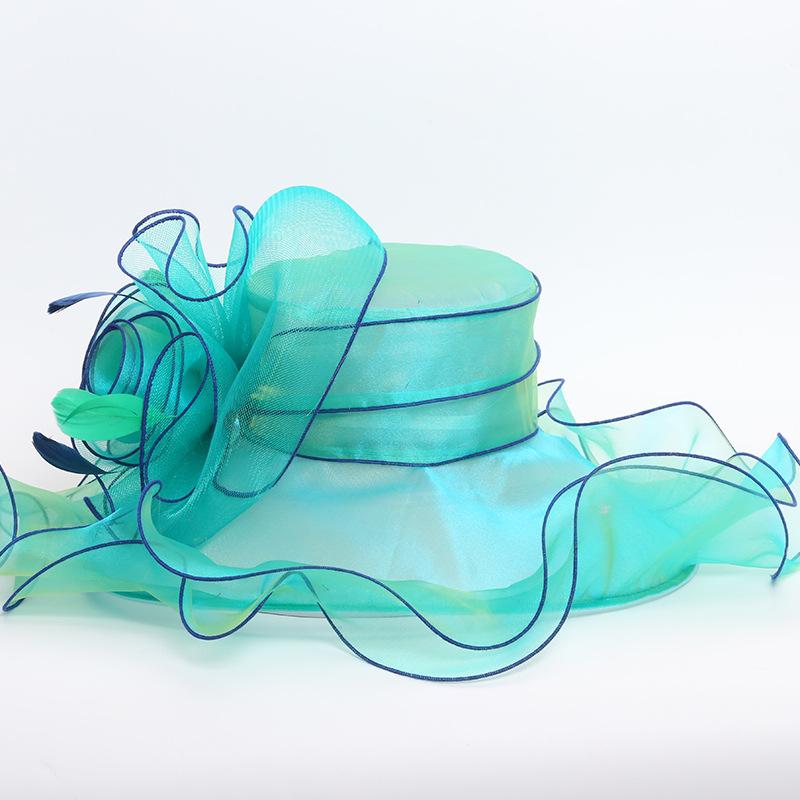 Organza Kentucky Derby hatter for kvinner Bred brem Strandhette Slør Blomst Fjær Bryllup Elegant kirkefest Fedora Kvinne