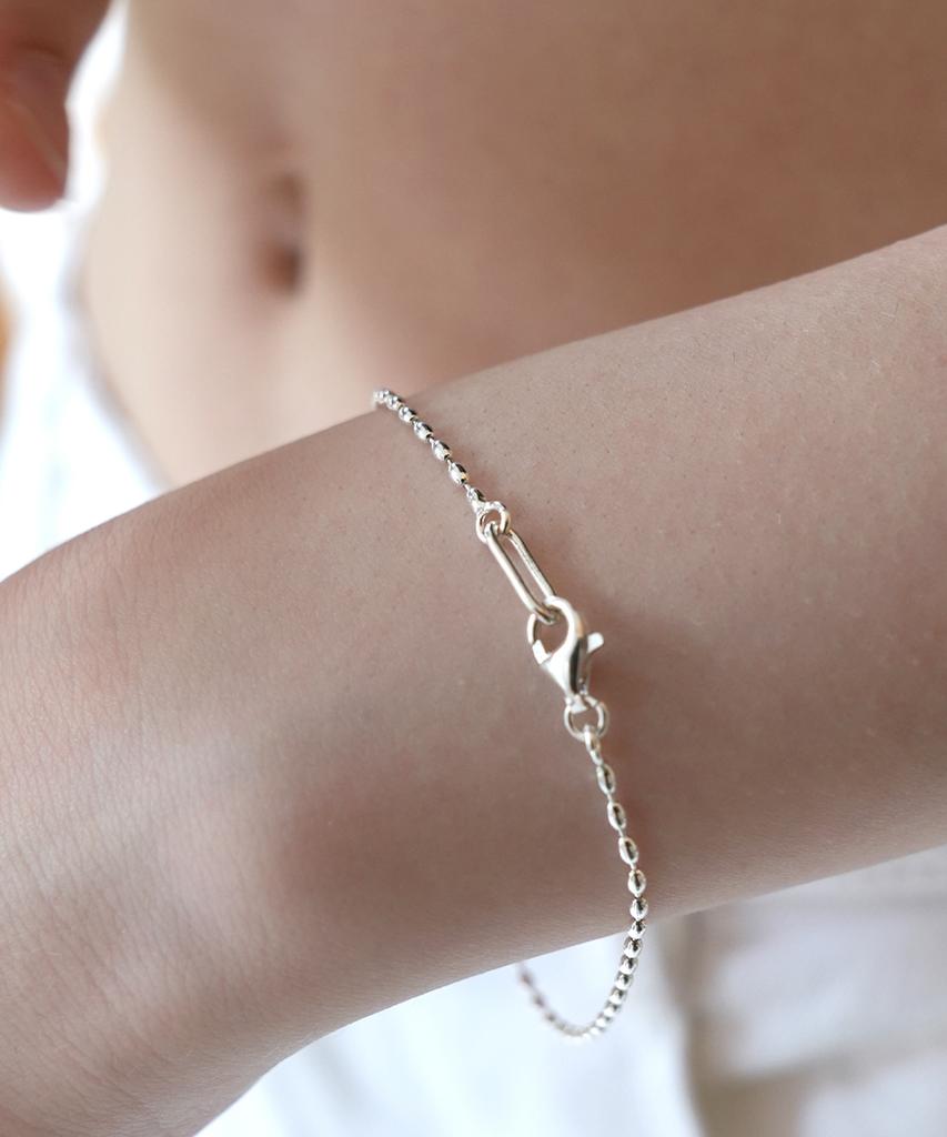 Reindeer Daily Simple Ball Chain Bracelet