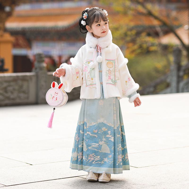 

Girls Winter Ming-Style Hanfu Set for Chinese New Year 2025: Thickened Tang Suit Mianqun 130cm
