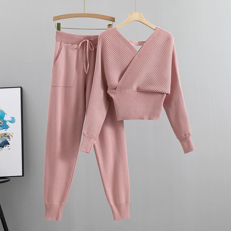 Spring and Autumn Women's Knitted Suit V-neck Sexy Strapless Short Temperament Sweater Pants Fashion Suit