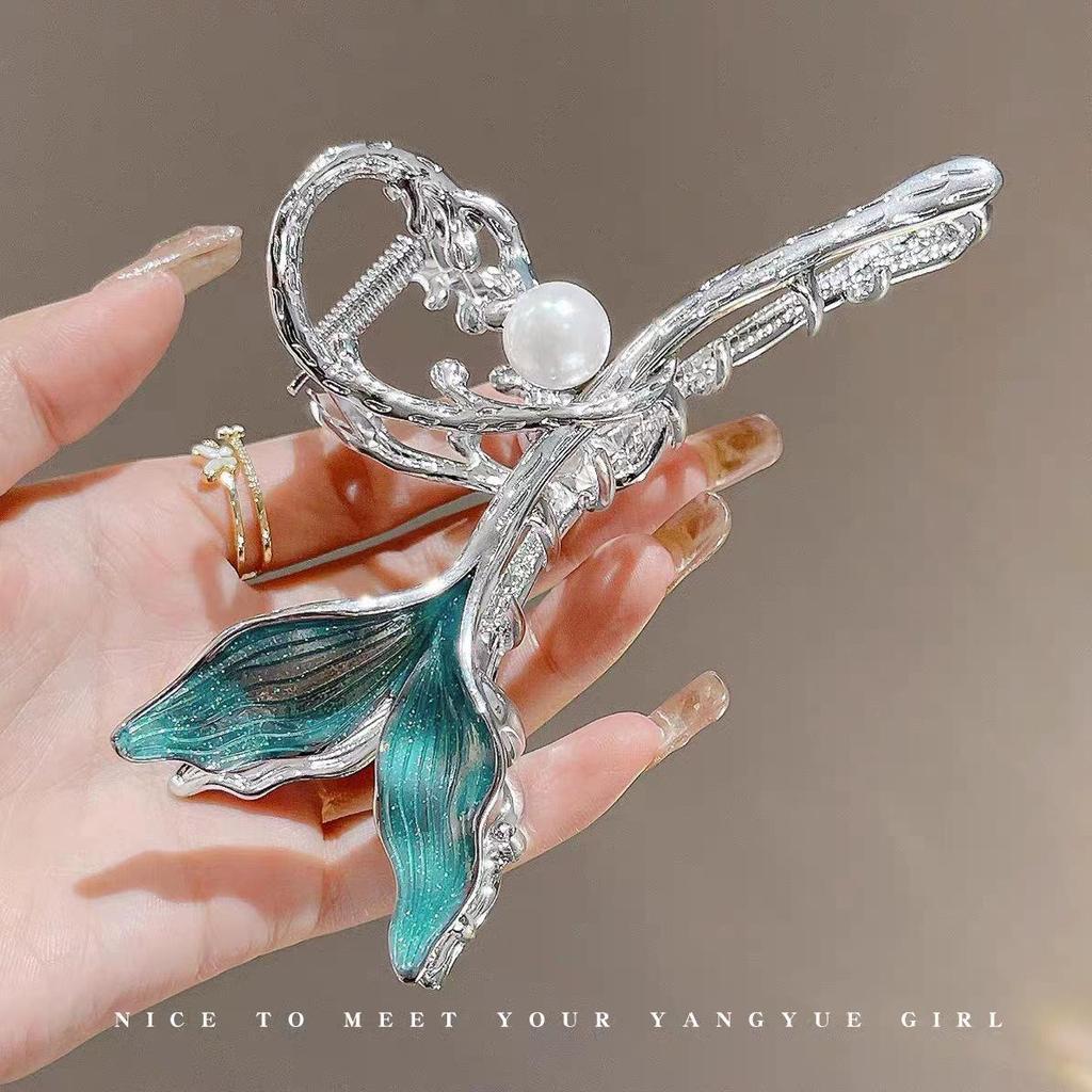 Premium Metal Shark Hair Clip for Women - Large Summer Headdress Hairpin, Unique Design