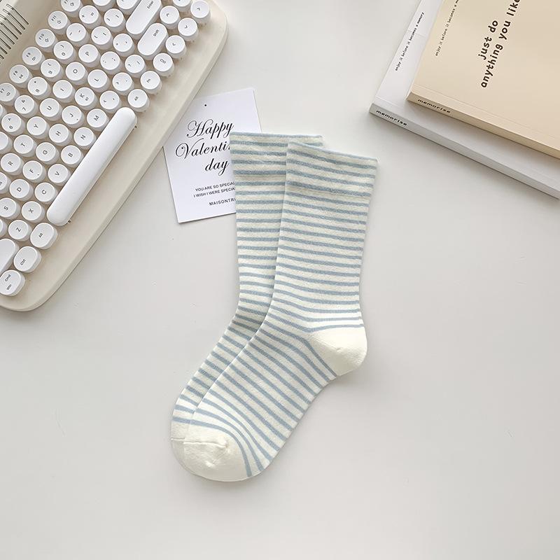 Boneless Socks for Women, Spring and Autumn Mid-calf Socks, Cotton Yarn Loose Pile Socks, Postpartum Women's Loose-fitting Confinement Socks