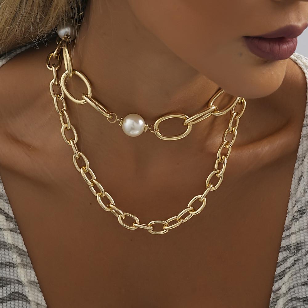 Stylish And Versatile Faux Pearl Layered Necklace With Eyecatching Gold Chain