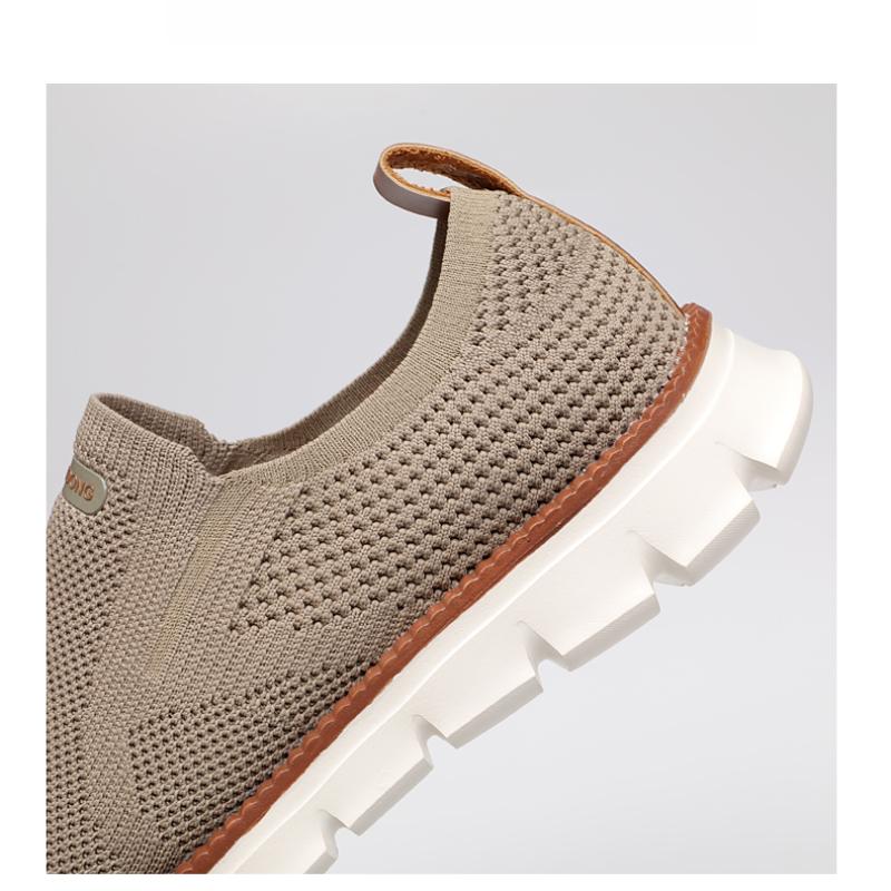 Outdoor Men's Sneakers Men Loafers Lightweight Summer Fashion Breathable Mesh Men Casual Shoes Men Trainer