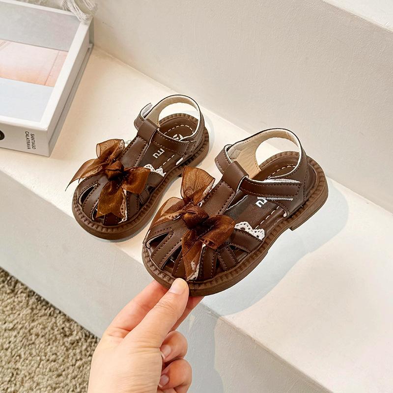Kids Flower Lace Decor Beige Closed Toe Sandals