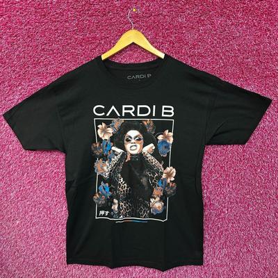 T-shirt Nera Rap Fiori Cardi B