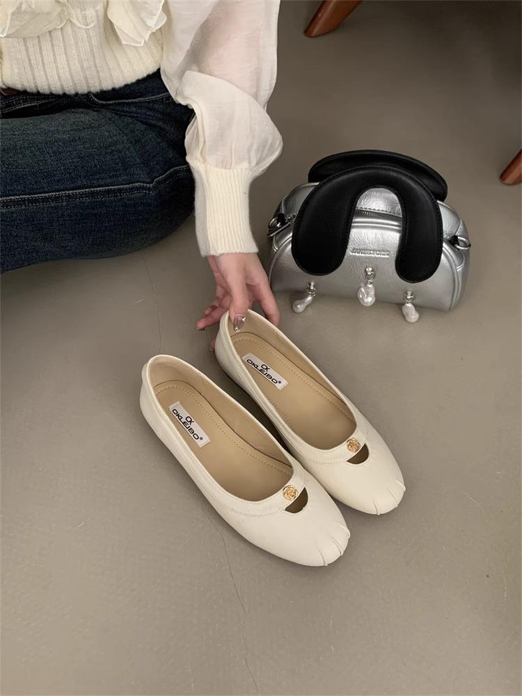 

Весна 2025 Женские серебристые балетки с круглым носком и слипоны для вечера 39