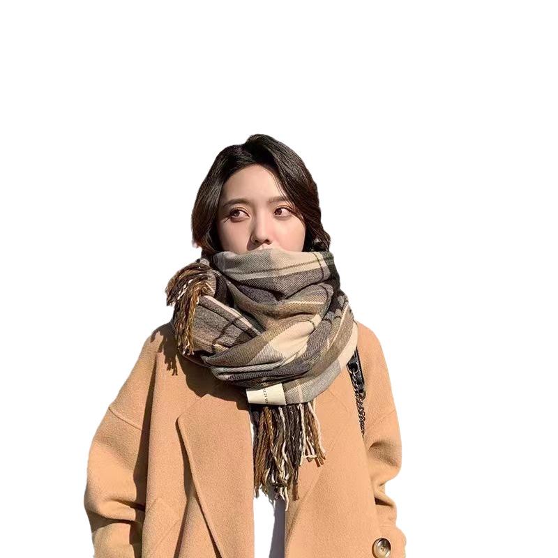 Stylish 2024 Women's Winter Scarf: Cute, Versatile, Ins-Inspired, Niche Design, High-End, Neck Warmer