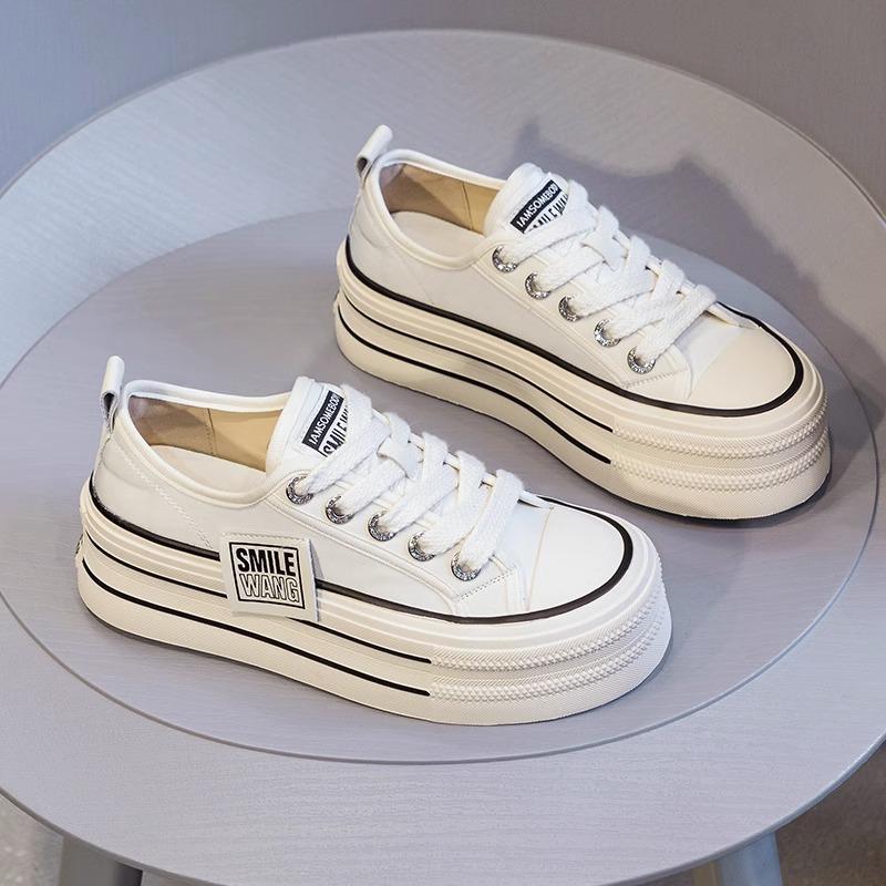 Platform Canvas Shoes Women's Spring and Summer 2025 New Student Half Slippers Explosion Increase White Shoes Versatile Board Shoes