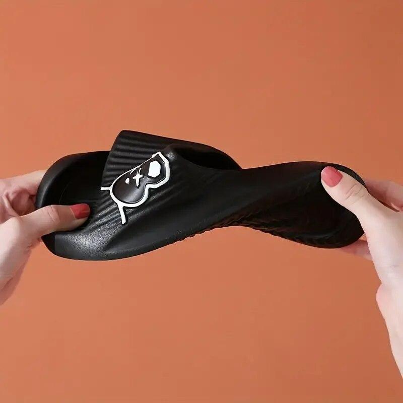 Women's and Men's Fashionable Cartoon Flip Flops, Soft and Thick Soled Non Slip Sandals for Indoor and Outdoor Use, Beach Slippers New Model