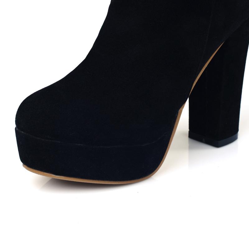 Damskor med hög klack, sexig europeisk och amerikansk stil höst och vinter nya vattentäta platå tjock klack stor storlek romerska medelhöga stövlar