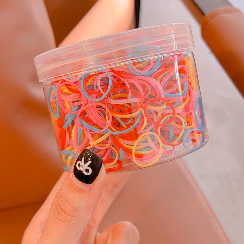 Jarred Rubber Hair Bands: No-Damage, Strong, and Unbreakable Hair Ties