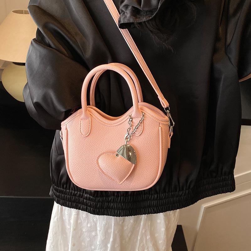 Korean version niche design fashion handbag 2025 spring new casual simple women trend shoulder messenger bag