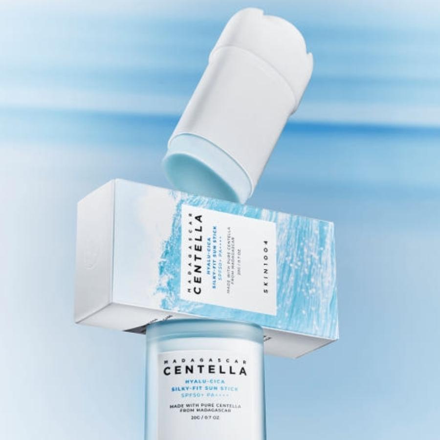 SKIN1004 MADAGASCAR CENTELLA HYALU-CICA Silky-Fit Sun Stcik 20g