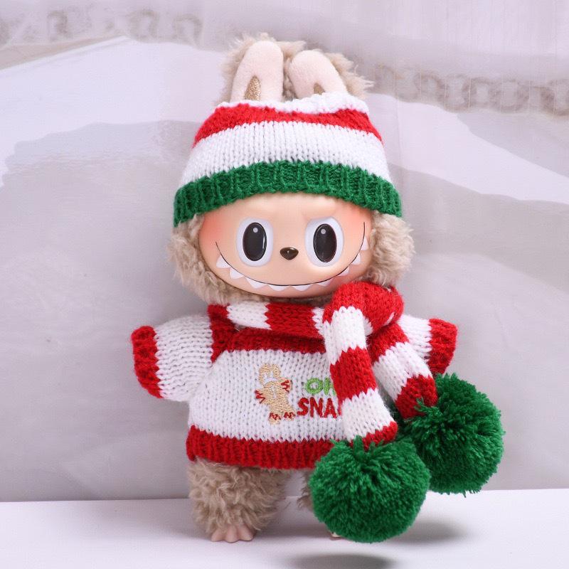 

Одежда для кукол Лабубу: Одна треть детского рождественского плаща с оленем и снеговиком, новогодний наряд для вечеринки, чтобы сидеть. Suitable for 1st, 2nd, 3rd generation charms