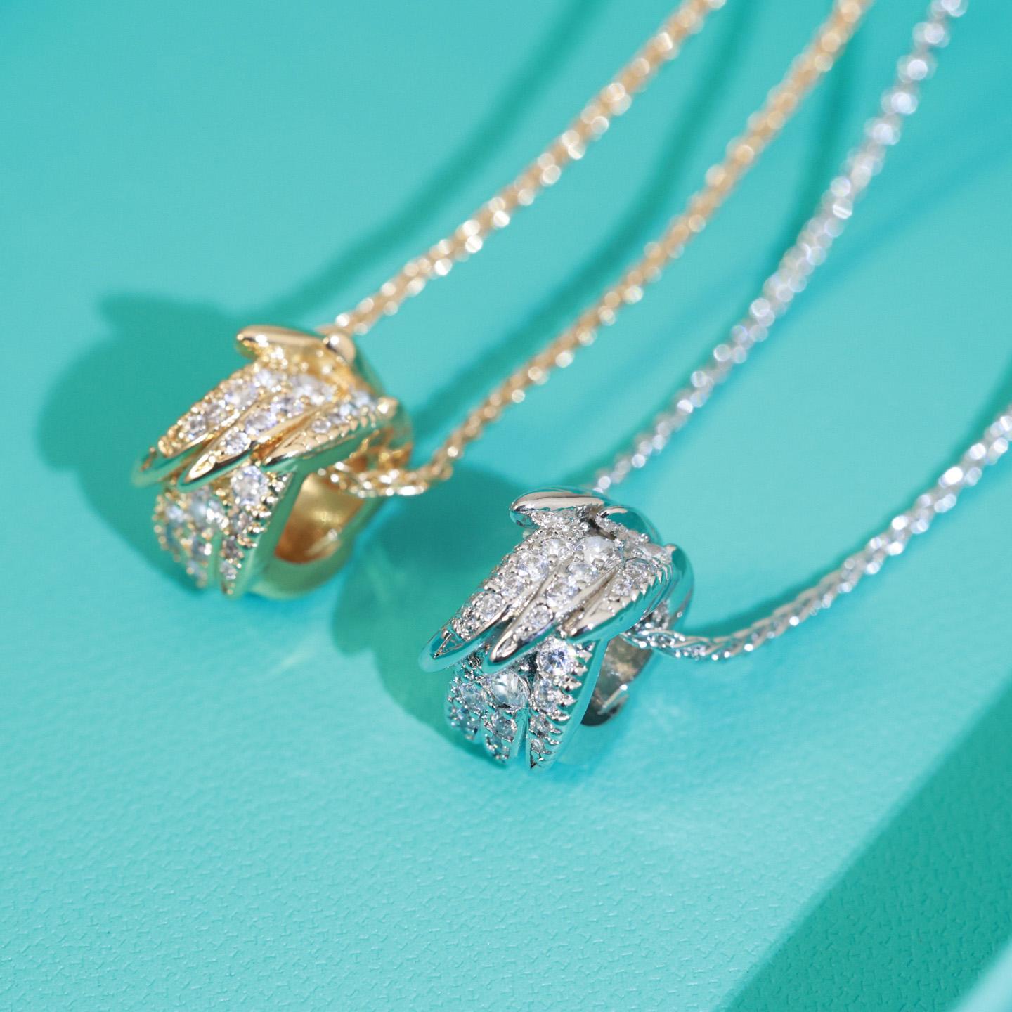 

Zircon Flying Feather Necklace, Dual-color, Non-allergenic, and Non-fading Daily Wear, Gift Banquet Non-allergenic Material Birthday Gift серебряный