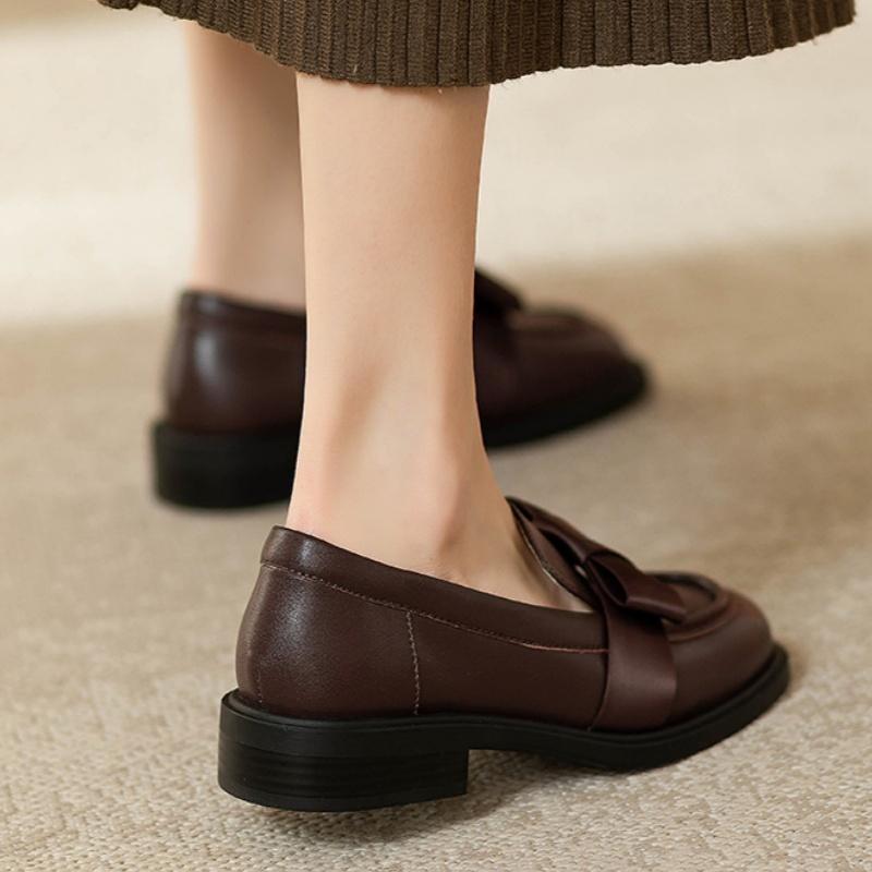 Fashion Retro Women Flats 2025 Casual Butterfly Knot Slip On Women Loafers New Elegant British Style Comfortable Soft Women Flats Shoes