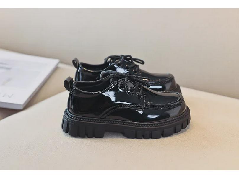 British Style 2023 Black Leather Shoes for Kids: Medium & Large, Lace-Up, Thick-Soled, Perfect for Students' Performances, Boys & Girls.
