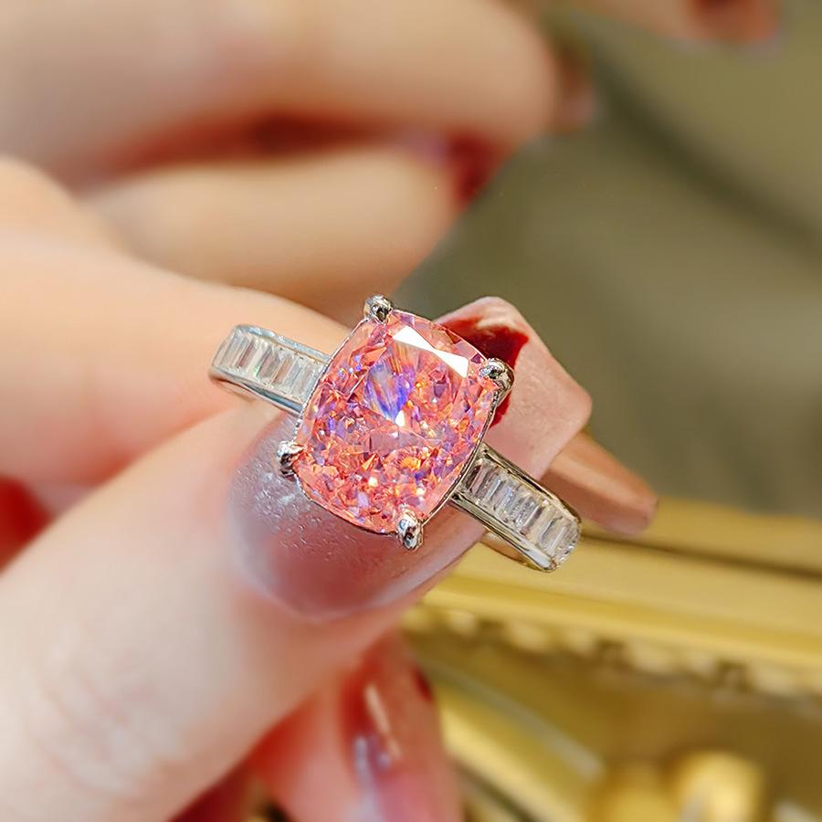 Vintage Mittelalterlicher Stil Täglicher Fetter Rechteckiger Rosa Diamant Eisblumenschliff Ring Hoher Sinn Hochkarätiger Diamant Blauer Spinell Damenring