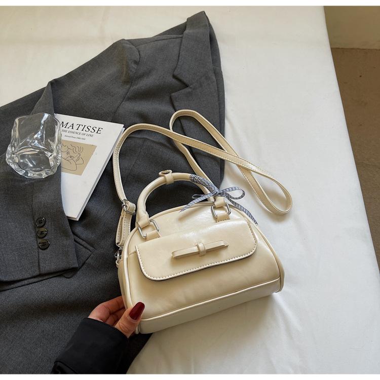 Fashion Trend Pillow Bag Women's 2025 New Large Capacity Shoulder Bag Premium Casual Underarm Bag