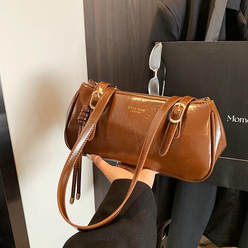 Vintage Niche Boston Bag Women's 2025 New Trendy Korean Armpit Bag Simple Shoulder Bag Portable Commuter Bag
