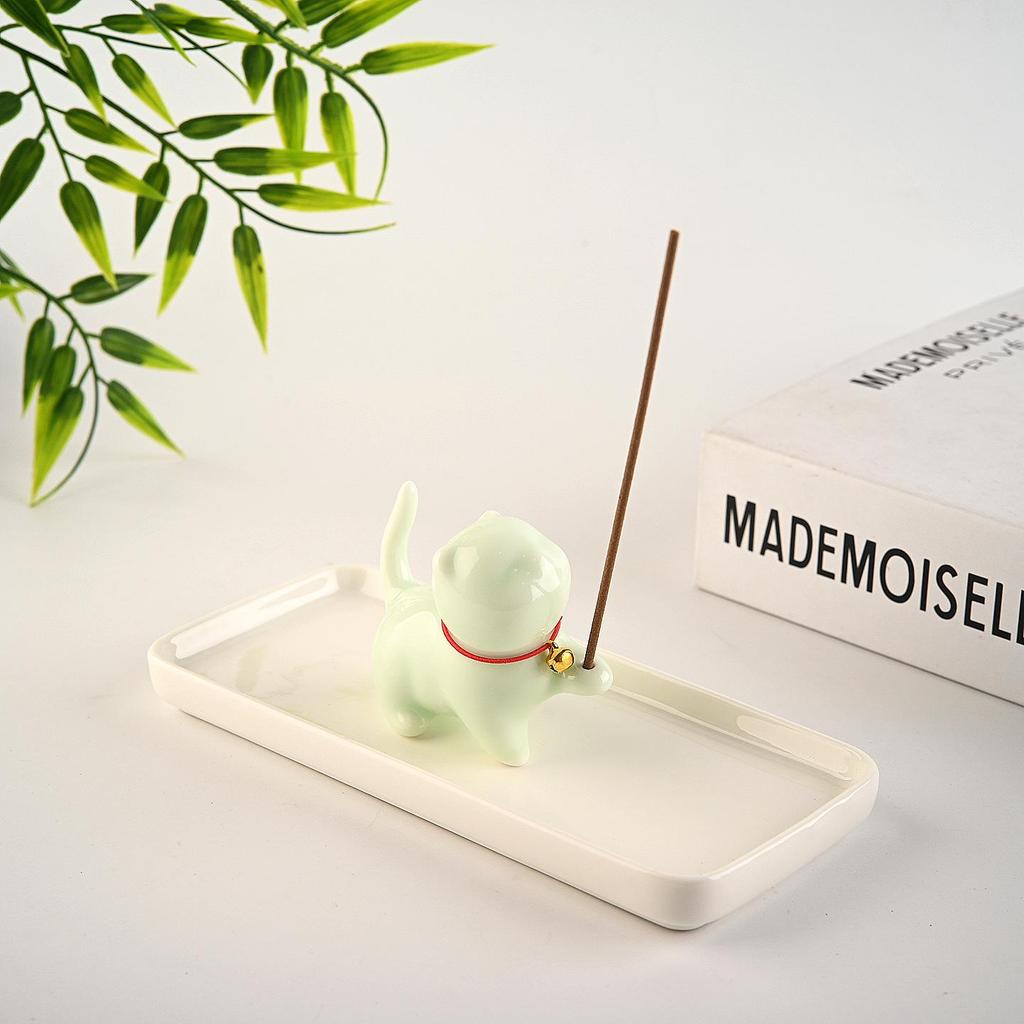 Nordic Style Ceramic Cat Incense Holder - Cute, Stylish Sandalwood Burner and Animal Ornament