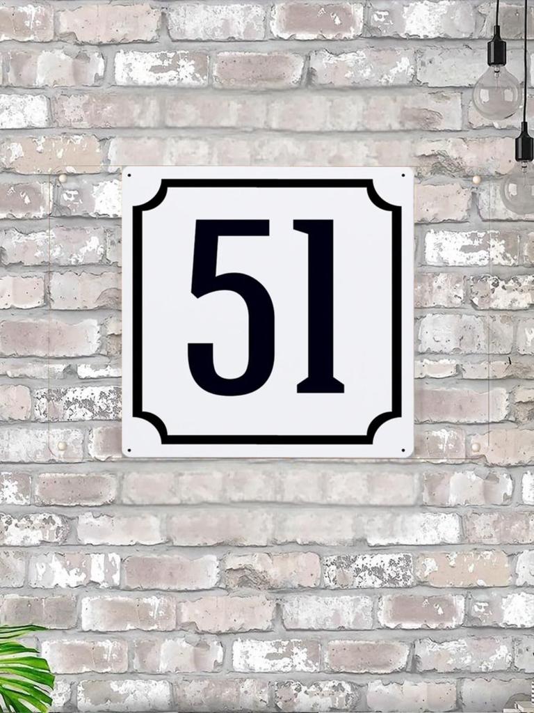 Classic Metal House Number 7 Sign 20x20 cm for Outdoor Door Plaque