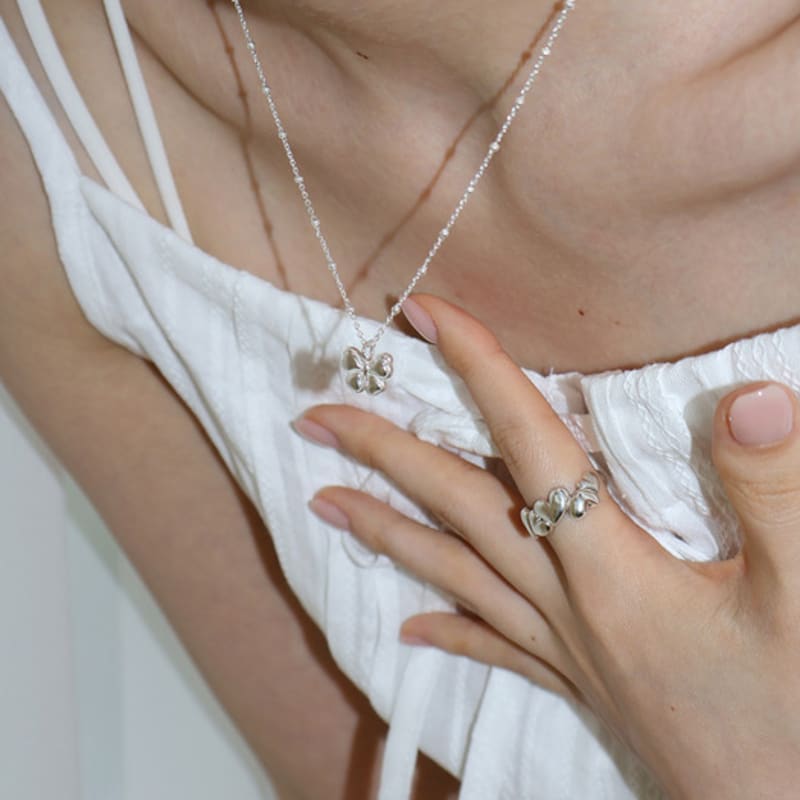 Monde Ligne Heart butterfly necklace