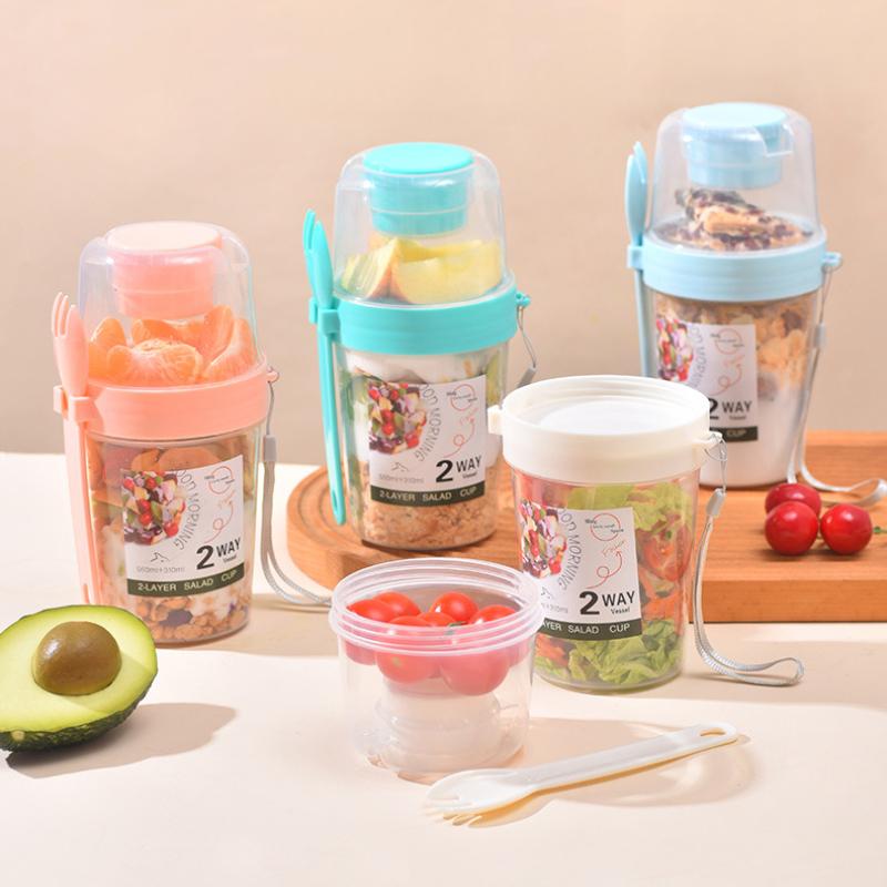 Przenośny plastikowy kubek na sałatkę z widelcem i pokrywką na owoce, warzywa, jogurt 800 ml
