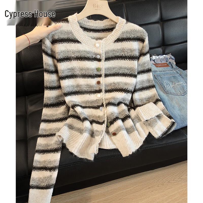 Dámský pruhovaný svetr s kulatým výstřihem a barevnými bloky