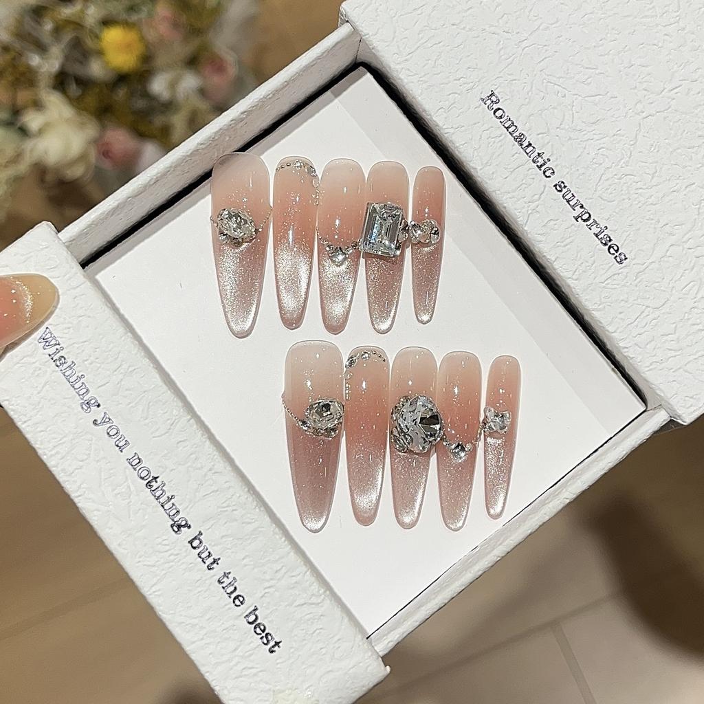 First Reveal Gentle Whitening Atmosphere Blush Gradient Side Light Cat Eyes Pure Hand-wearing Armor