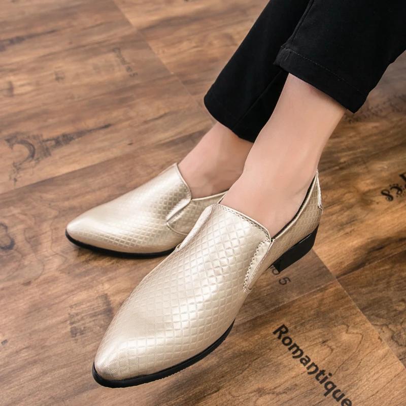 Fashion Loafer New Fashionable Men PU Embossed Pattern Without Lacing Up Business Banquet Shoes Pointed Tip Comfortable Men Shoes