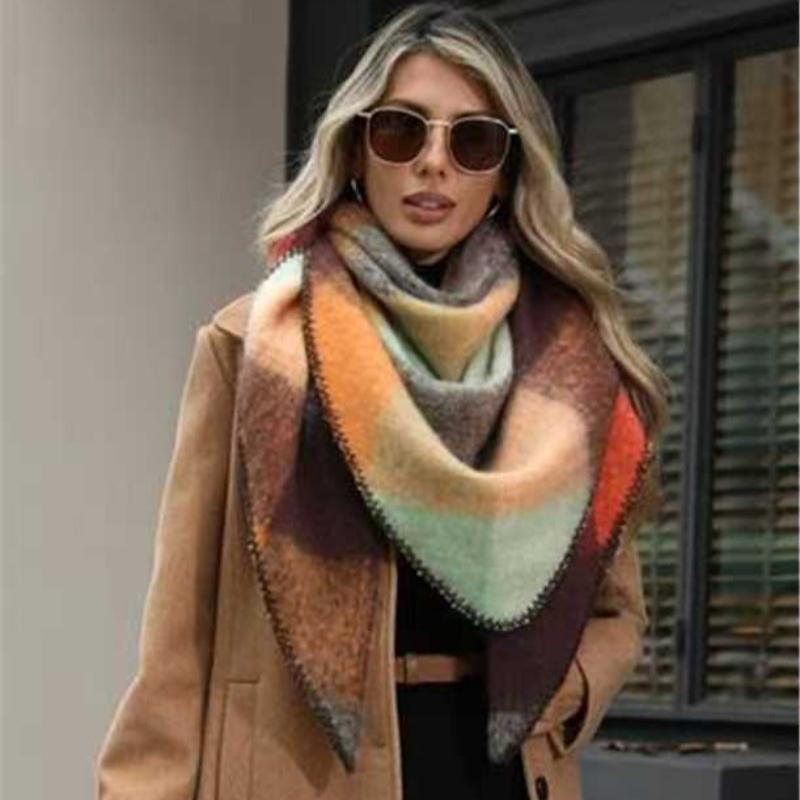 Ins Stilvoller Karierter Farbiger Dreiecksschal Damen Nordischer Stil Schick Damen Warm Mohair Quasten Schal Nacken Dreieck Winter Weiblich