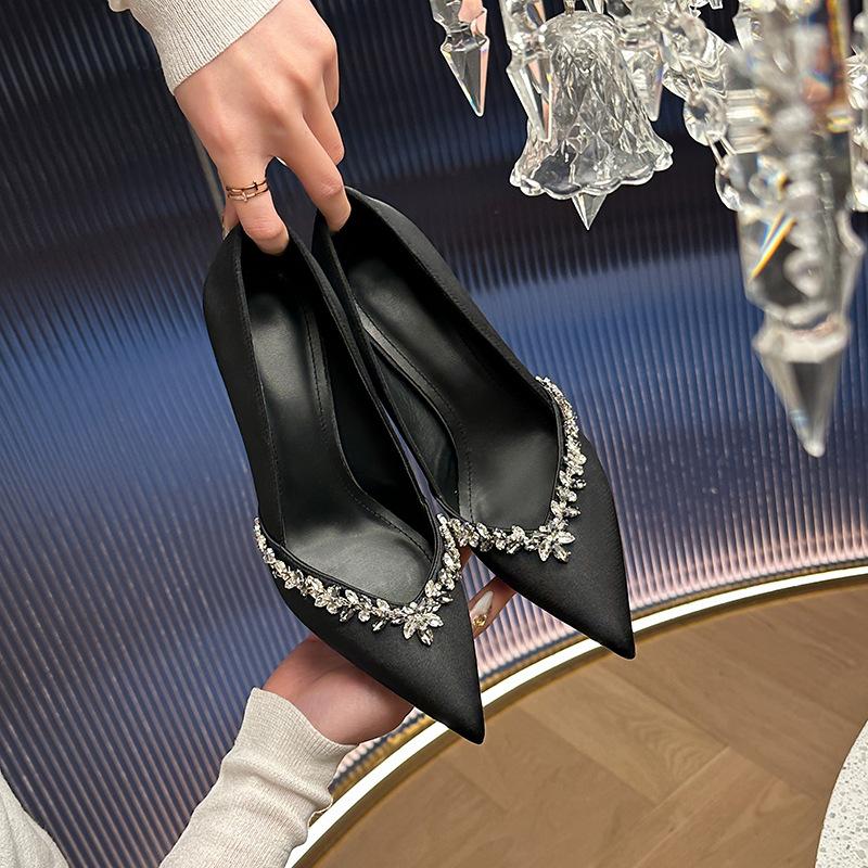 Spot A-327 Black Commuter 2025 New V-mouth pointed rhinestone thin heel satin fashionable versatile high-heeled shoes