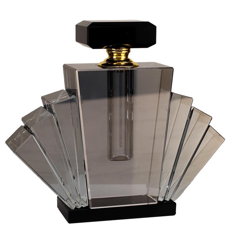 Premium Unique Geometric Best Design Modern Artificial Crystal Perfume Bottle Craft Home Model House Decoration Ornaments