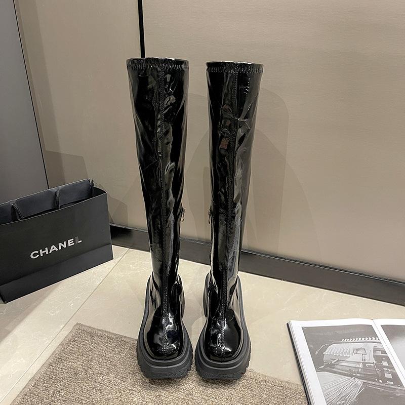 

Черные ботинки женские осенние на толстой подошве эластичные ботинки водонепроницаемые настольные высокие ботинки лакированные ботинки на высоком каблуке толстый каблук тонкие ботинки 40