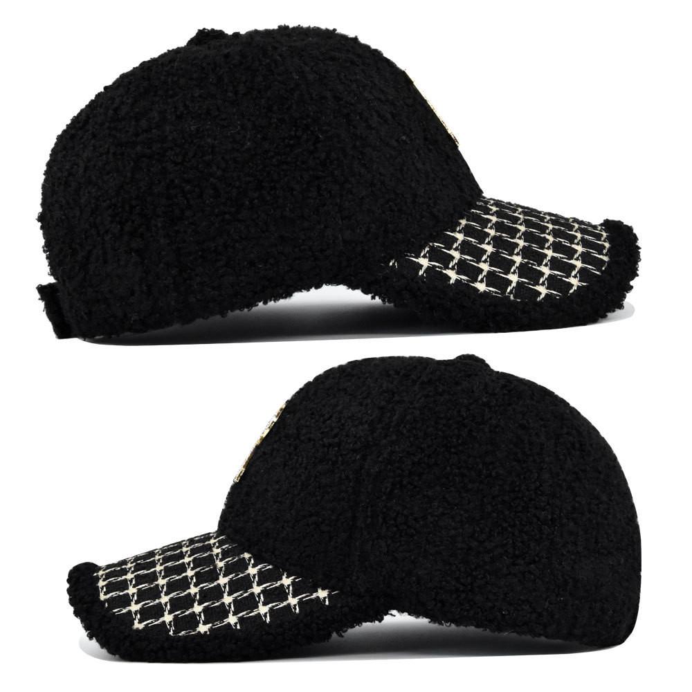 Fashionable Metal Studs Embroidered Baseball Cap Teddy Fleece Sun Hat Wholesale