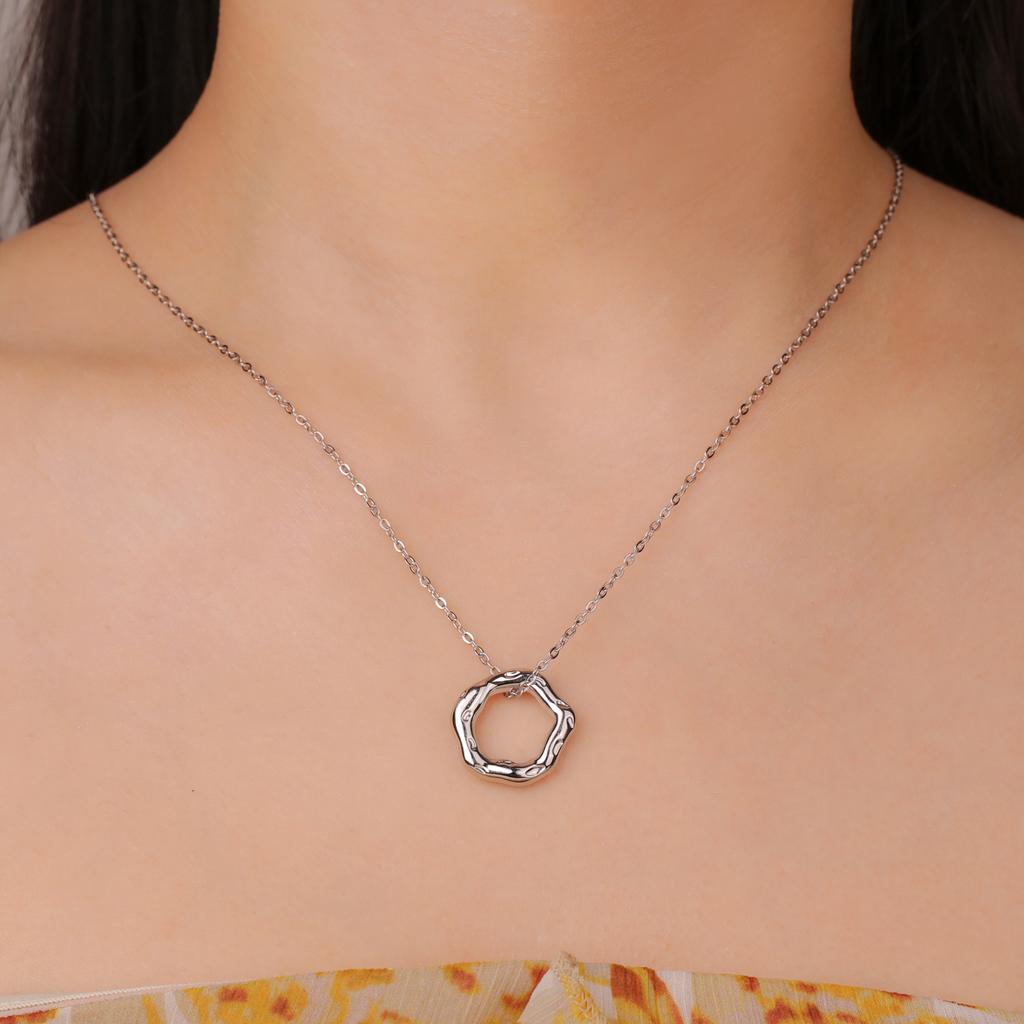 Lemegeton Mini Molten Ring Necklace Circle Pendant Stainless Steel Women Necklace Choker Fashion Trendy Elegant Chain Jewelry