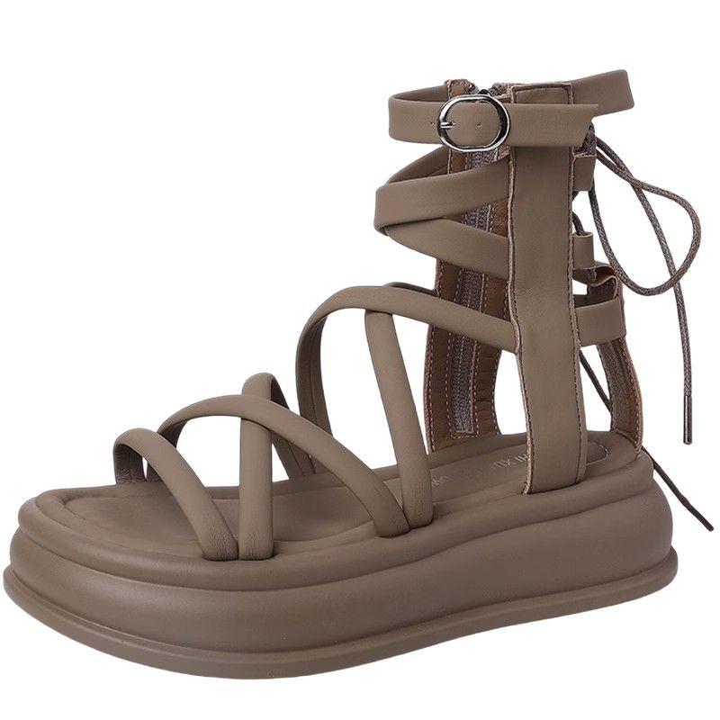 Vysoké římské sandály s křížovými pásky 2025 léto nové zvýšené vyřezávané s otevřenou špičkou módní dámské platformové sandály