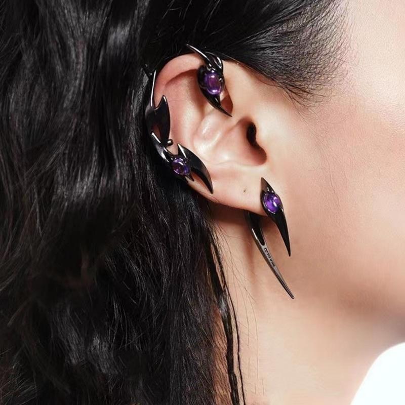 Trendy Gothic Ear Clips For Women Stylish Alloy Mechanical Ear Hangings Jewelry For Music Festivals And Casual Outings