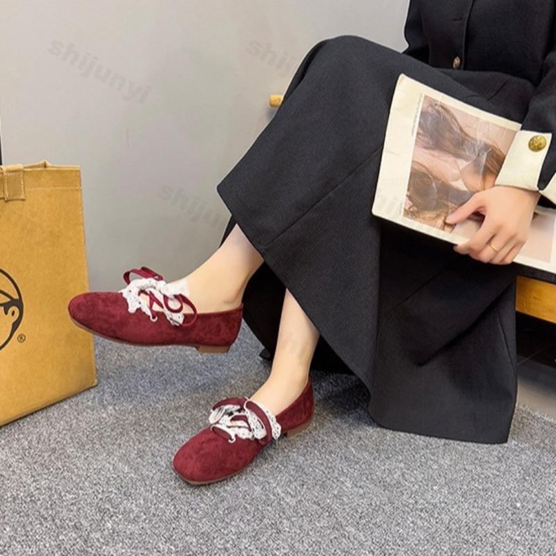 Fashion Square Head Retro Lace Designed Casual Shallow Mouth Single Shoes for Women 2025 Autumn New Elegant Comfortable Mary Jane Shoes