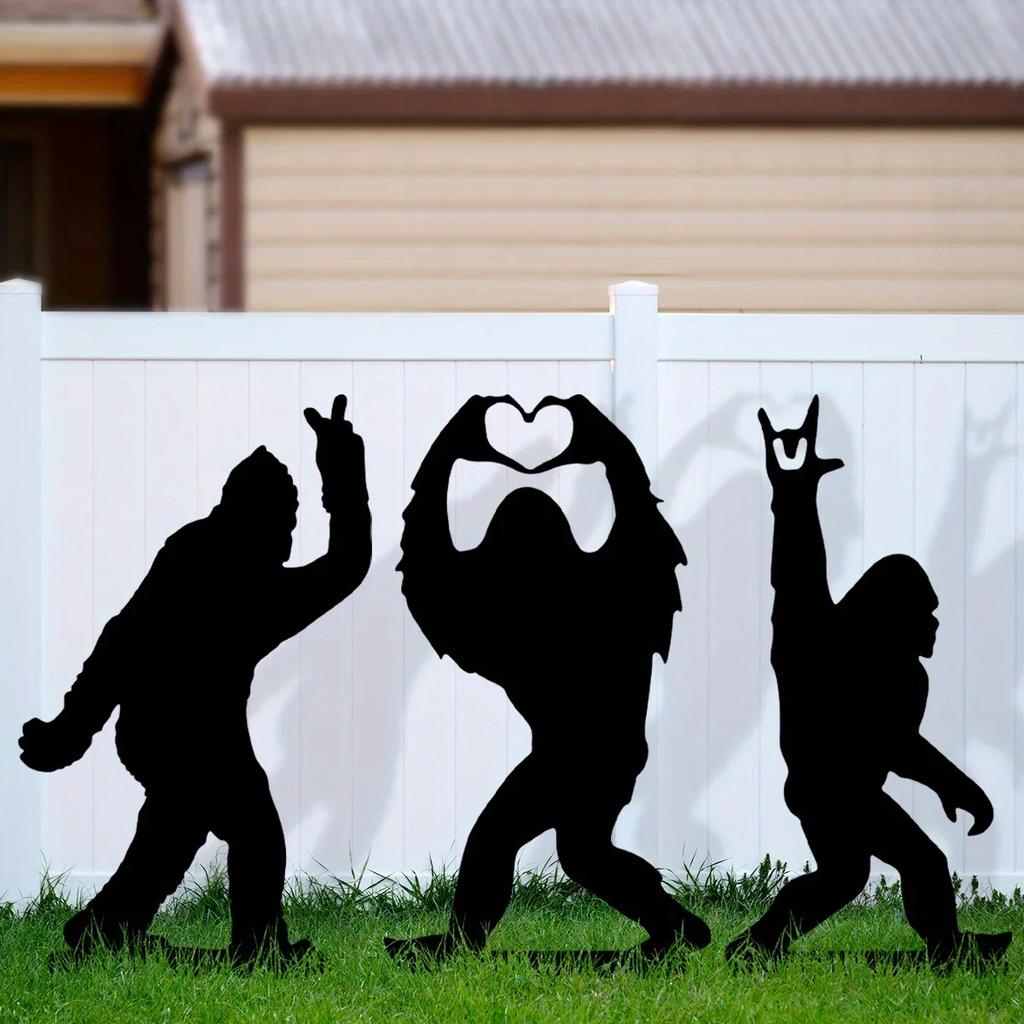Bigfoot Metal Stake Outdoor Decor Big Foot Sasquatch Gifts for Men Women Bigfoot Silhouette Statues for Yard Art