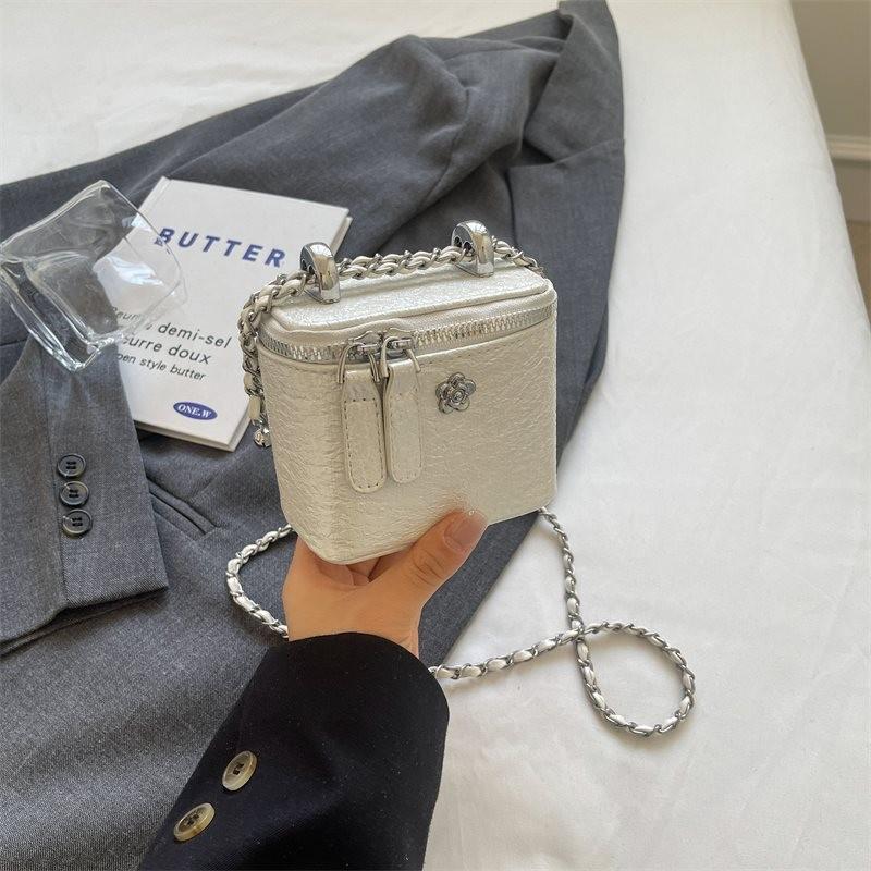 Trendy Versatile Chain Shoulder Bag For Women Chic Mini Box Design In Black