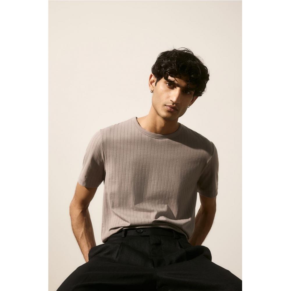 

HM Slim fit футболка в рубчик из смеси лиоцелла темно-бежевая