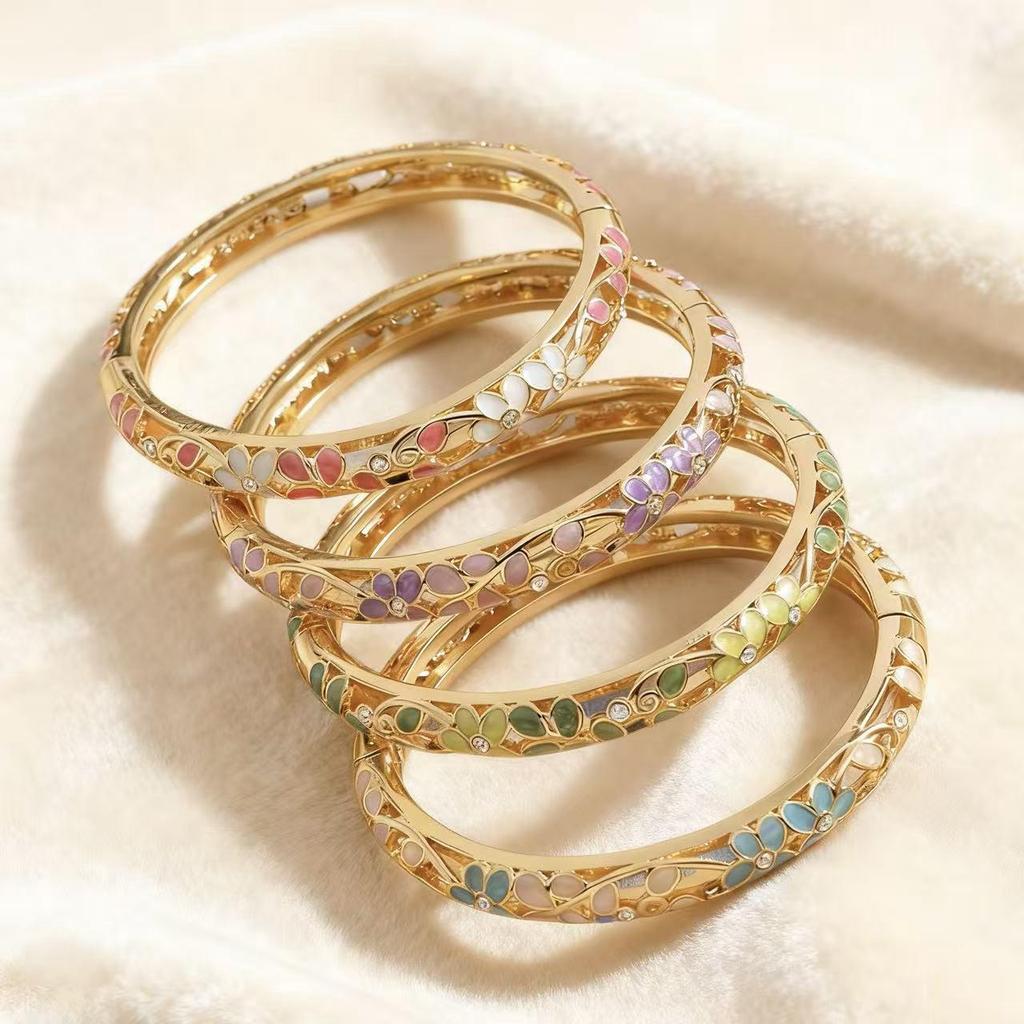 Seven-Color Diamond Enamel Bracelet: Luxury, Versatile, Comfortable, Retro Women's Hand Jewelry